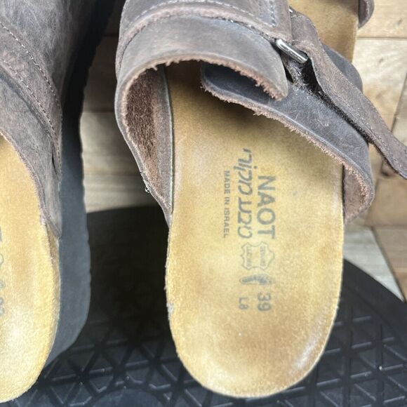 Naot Carly Taupe Nubuck Leather Two Strap Wedge Sandal Womens Sz EU 39 US 8 - Picture 6 of 10